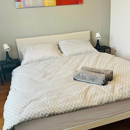 Charming Studio In The Old Town Appartement Bratislava Buitenkant foto